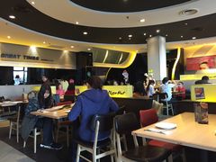 大堂-必胜客(欧亚卖场店)