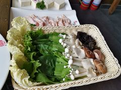 -重庆德庄火锅(体育中心店)