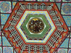 -绳金塔