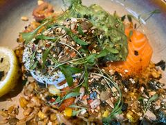 牛油果三文鱼波蛋谷物碗-gaga(深圳福田星河COCO Park店)