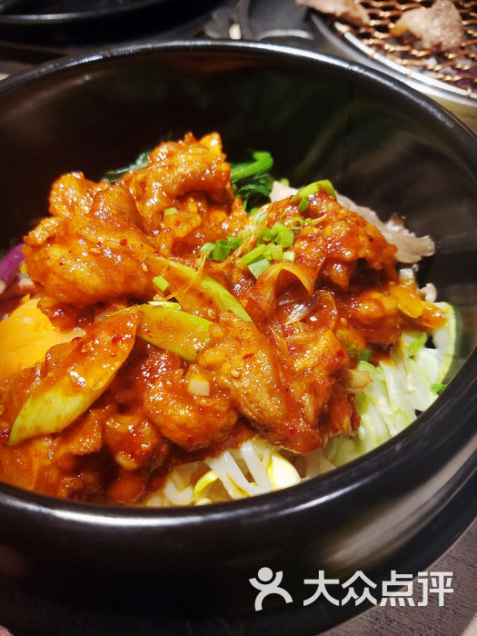 酷多喜韩式炭火烤肉(银泰创意城店)肥牛石锅拌饭图片 - 第1张