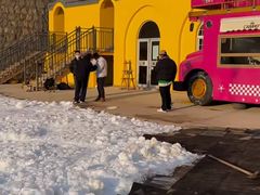 -采薇庄园四季滑雪场