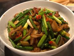 -龙巢盱眙龙虾·牛蛙·烧烤宵夜(八卦岭店)