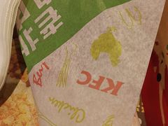 -肯德基(南京站A2检票口楼上)