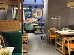 -椰子湾·海南火锅·糟粕醋·椰子鸡(正大广场店)