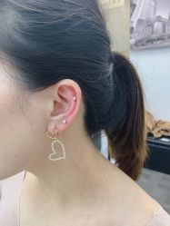 -AI艾耳·专业手工耳洞·穿孔美学馆