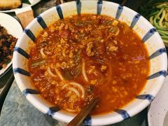 小锅米线-浩海火燒雲傣家菜(静安芮欧店)