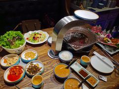 -明洞阿姨·韩式酱蟹烤肉·创意料理(三元桥店)