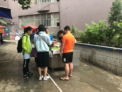 -六广门毛阿姨糯米饭