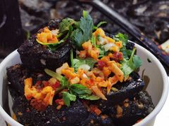 -黑色经典臭豆腐·湖南特产(坡子街特产局店)