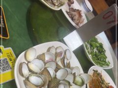 -四川小胡子海鲜(丁村万人海鲜广场店)