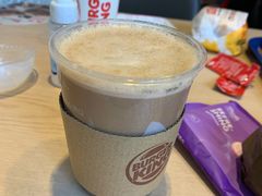 椰子灰暖奶茶-汉堡王(昆明欣都龙城店)