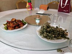 -何适山庄 ·可团建(水长城P2停车场店)