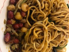 豌豆杂酱面-遇见小面(凯德广场店)