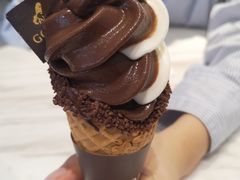 香草黑巧双重口味-GODIVA(美罗城店)