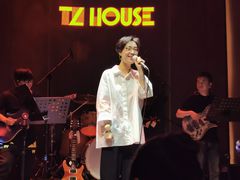 -TZ House音乐现场(来福士中心店)