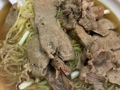 猪润牛肉面-小梁哥云吞面(黄贝岭店)