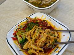 -魏家凉皮(西安秋林宏业商厦店)