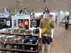 -优衣库(上海金桥国际商业广场店)