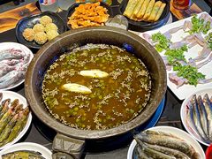 -石锅苗苗鱼(武汉首店)