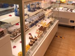 面包甜点陈列柜-好利来(丰益桥店)