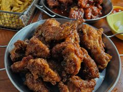 -BHC炸鸡(明洞总店)