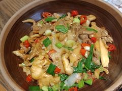 -黄泥岗·地道湖北菜(奥特莱斯店)