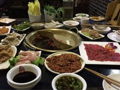 -怡品川宇火锅(宝立方店)