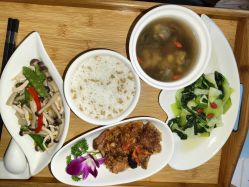 -敦南舒悦月子会所(南湖店)