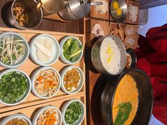 -银米·云南传统过桥米线(双廊黑金冠店)