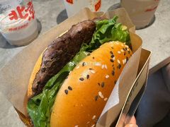 -麦当劳(卫星广场店)
