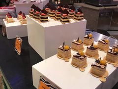 -咖啡苑自助餐厅·中国大饭店