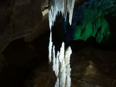 -巴马水晶宫