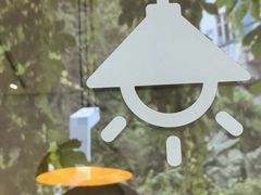 -彳亍咖啡·这里(水湾路店)