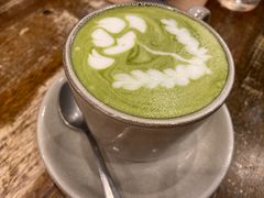 -FLOVIE FLORIST CAFE