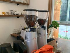 -Line 咖啡(石厦花园店)