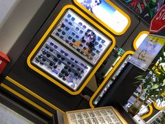 -镜客眼镜(浦江欢乐颂店)