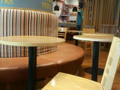 -Gloria Jean's Coffees