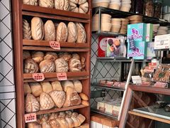 零售区-Juicy Bakery(大学路店)