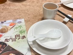 餐具摆设-广东胜利宾馆西关粤中餐厅