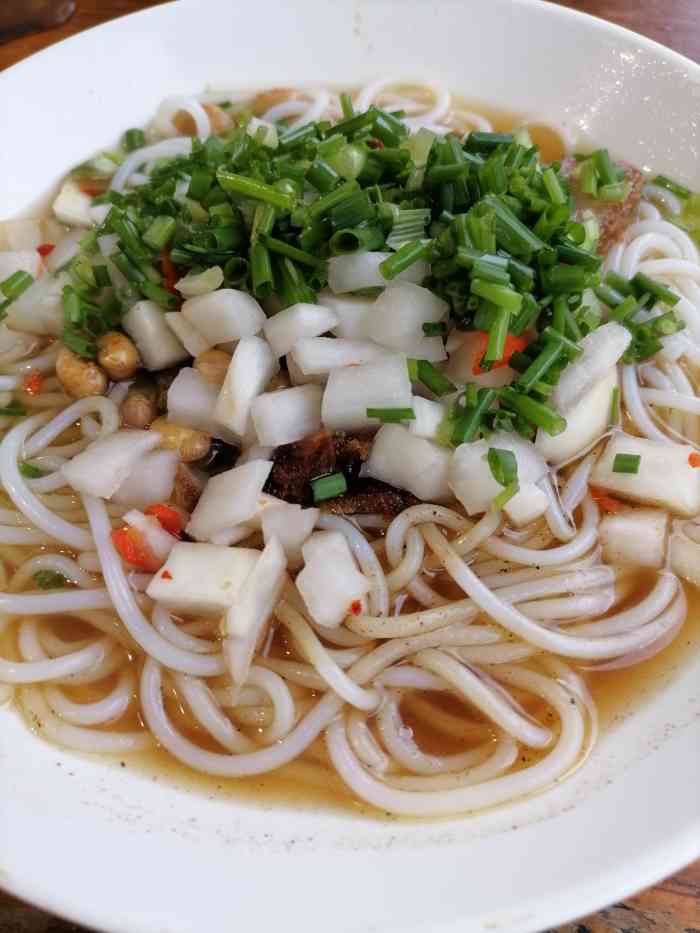 明桂米粉(兴坪古镇店)-"去阳朔旅游时吃的一家店,桂林米粉味道确实.