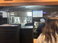 -亮亮面馆(经六路店)