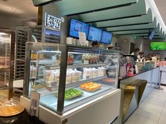 面包甜点陈列柜-奈雪的茶(亨特国际广场店)