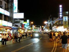 夜晚街景-垦丁大街