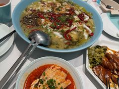 -姚姚酸菜鱼·金戈戈香港豉油鸡(喜荟城联名店)