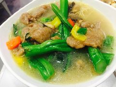 牛肉汤面-深井陈记烧鹅酒家(新填地街店)