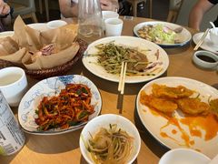 -关东小磨东北菜(上海长风大悦城店)