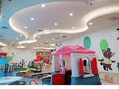 -龙格亲子游泳俱乐部(南宁中心店)