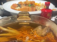 -鸽子侯·家宴·平价海鲜(市图书馆店)