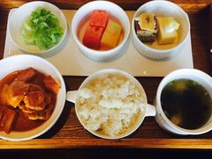 -唐拉雅秀酒店-西锦汇空中BBQ·思创餐厅